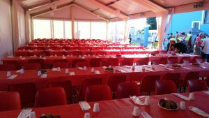 Allestimento capannone per festa paesana - service audio, luci e video per eventi - Padova